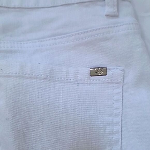 NWT, DG2 Women's Cropped Denim - Picture 6 of 7